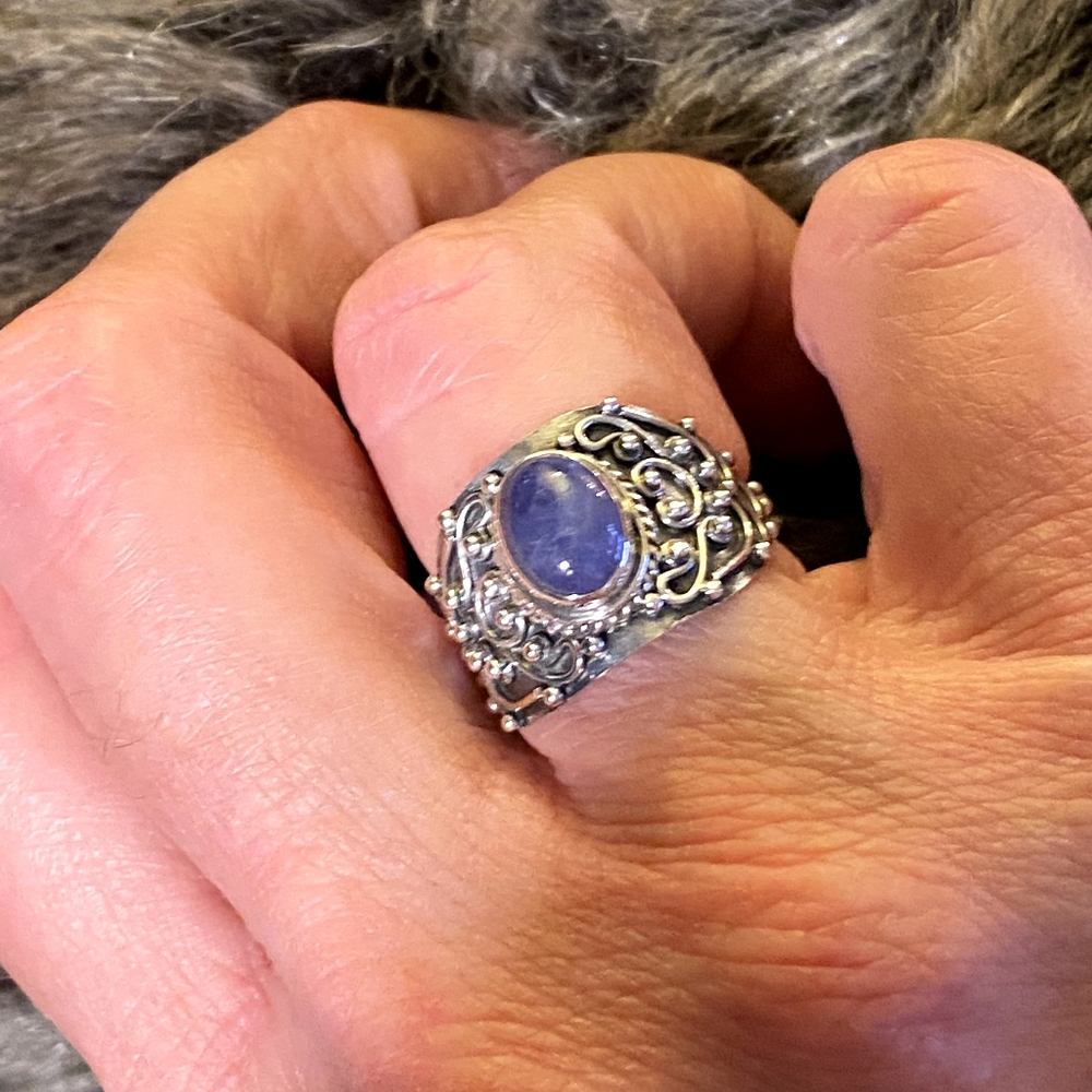 Natural Tanzanite .925 Ring